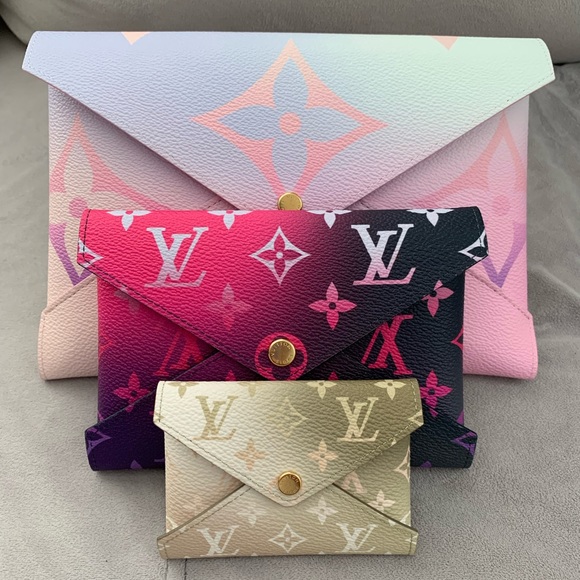 Louis Vuitton Accessories - 2022 Louis Vuitton Spring Limited Edition Kirigami Pochette